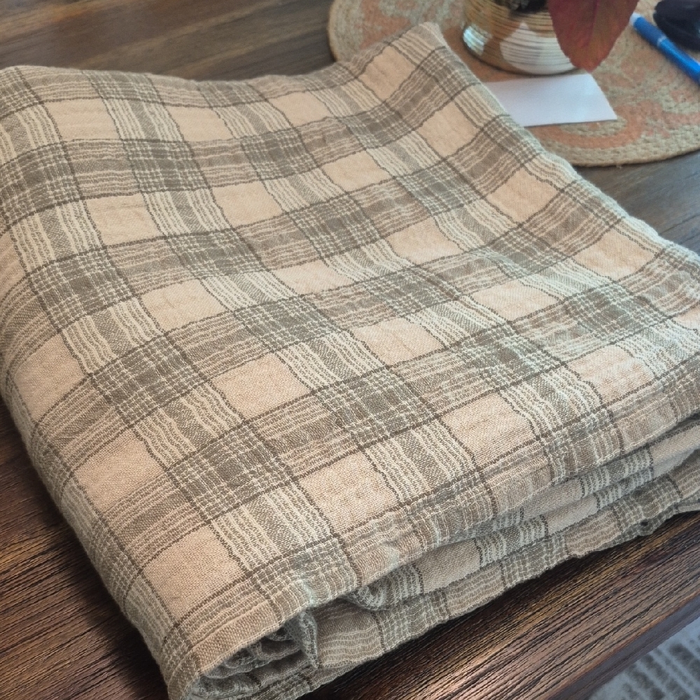 OUAI Plaid Bedding in Beige and Gray